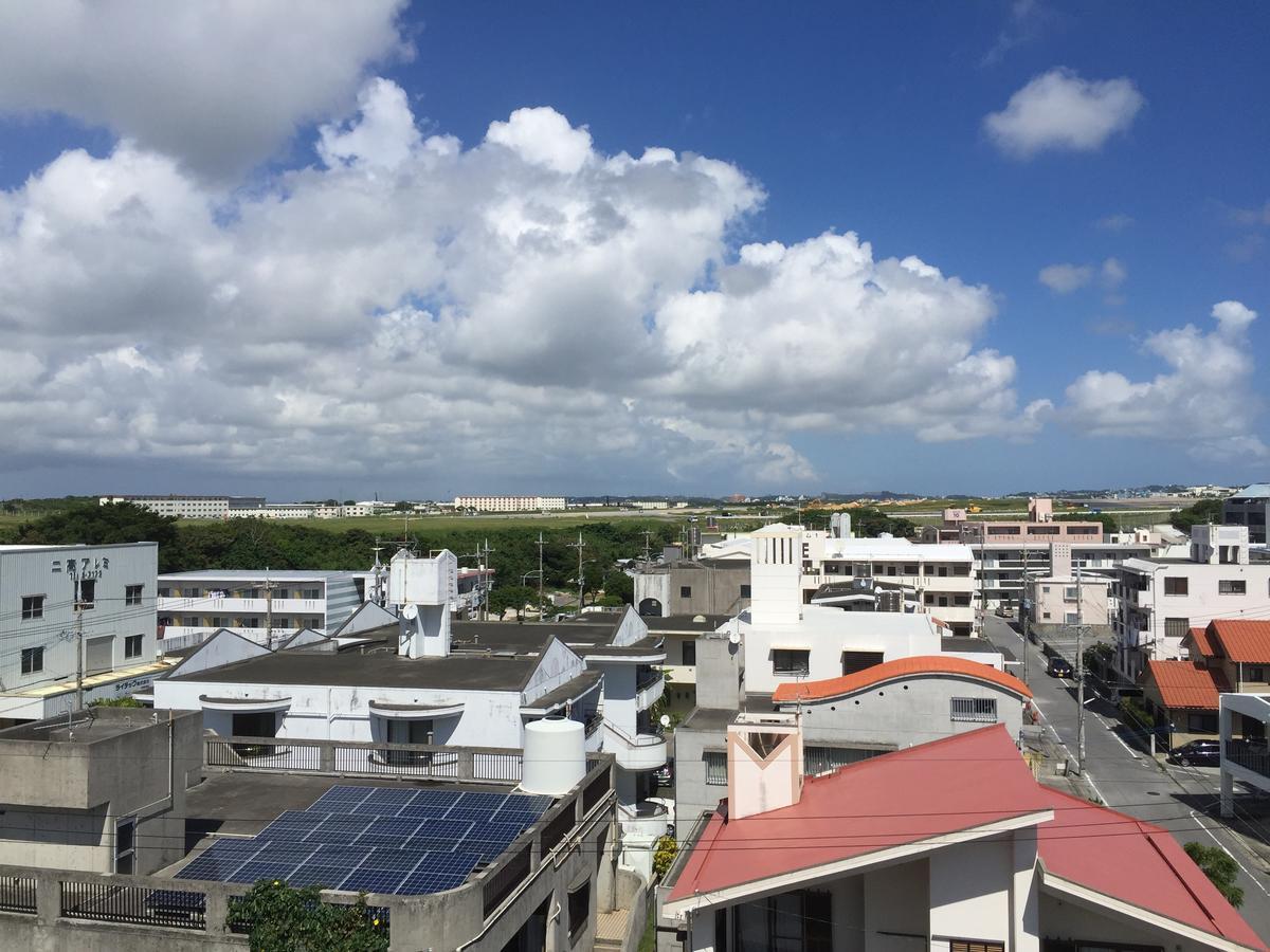 Mr Kinjo In Maehara Appartement Okinawa Buitenkant foto